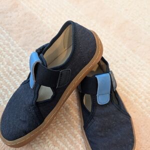 Froddo T Strap Shoes